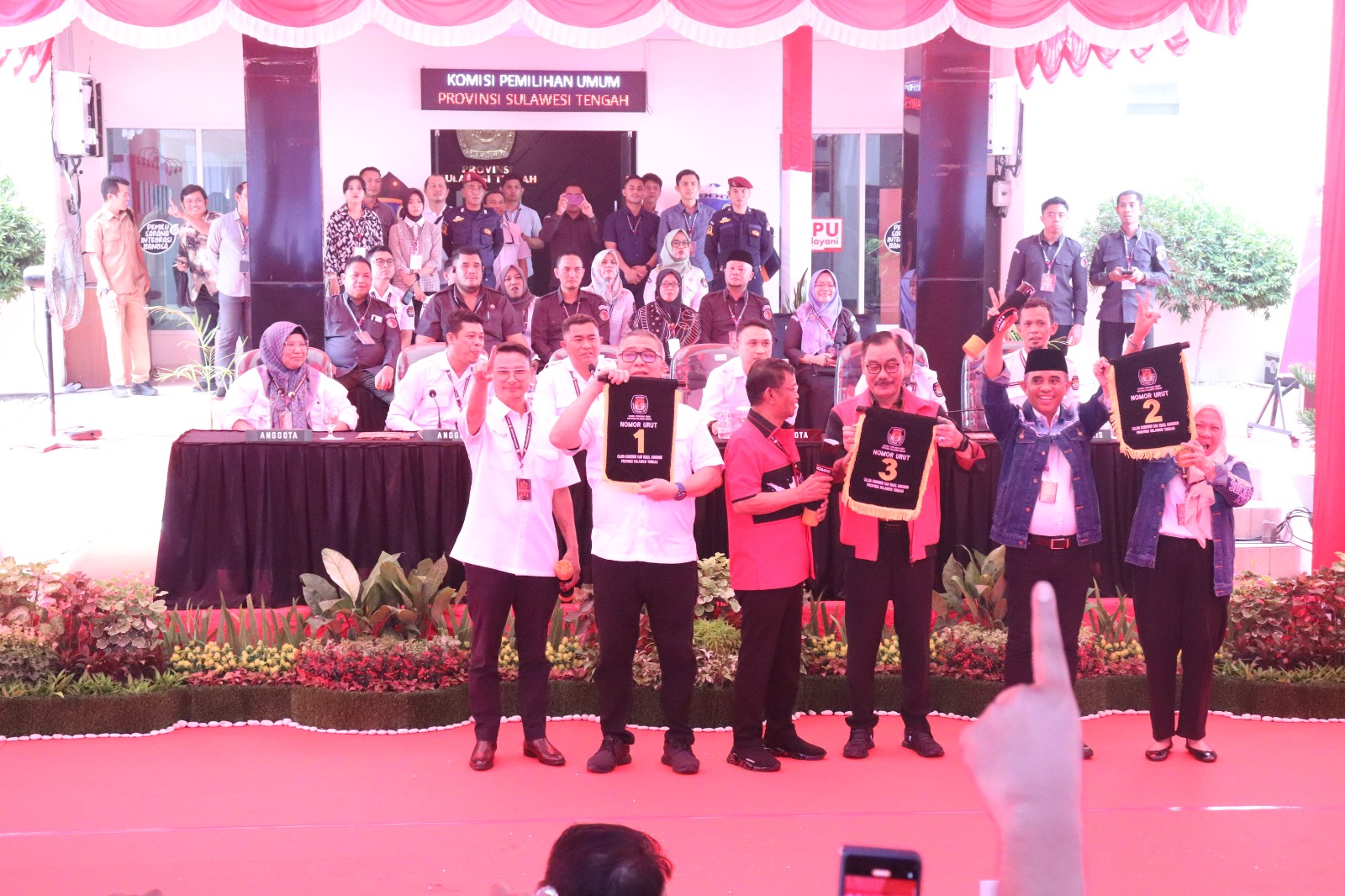 Bawaslu Sulteng Awasi Langsung Pengundian Nomor Urut Pasangan Calon di Pilgub 2024