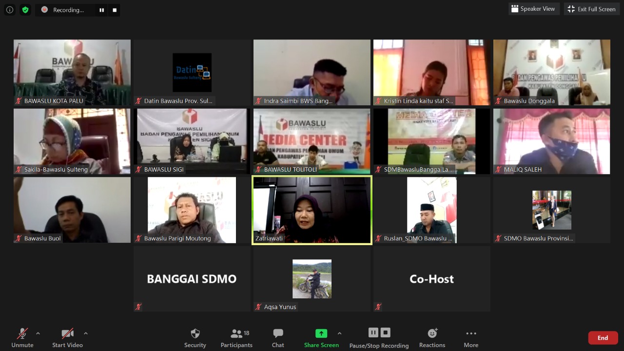 Bawaslu Sulteng Evaluasi Uji Coba Pengenalan Aplikasi Zoom dan Google Meet kepada Panwascam dan PKD