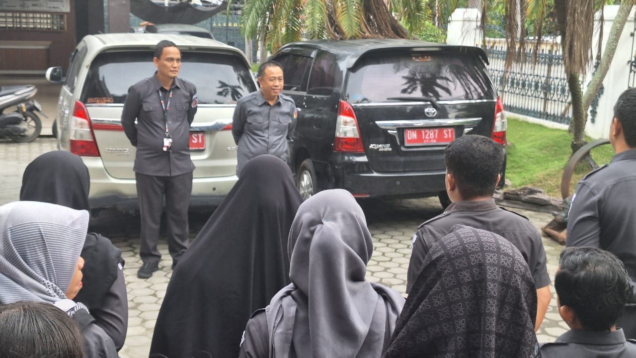 Bawaslu Sulteng Gelar Apel Pagi: Momentum Tingkatkan Disiplin dan Solidaritas di Masa Non Tahapan