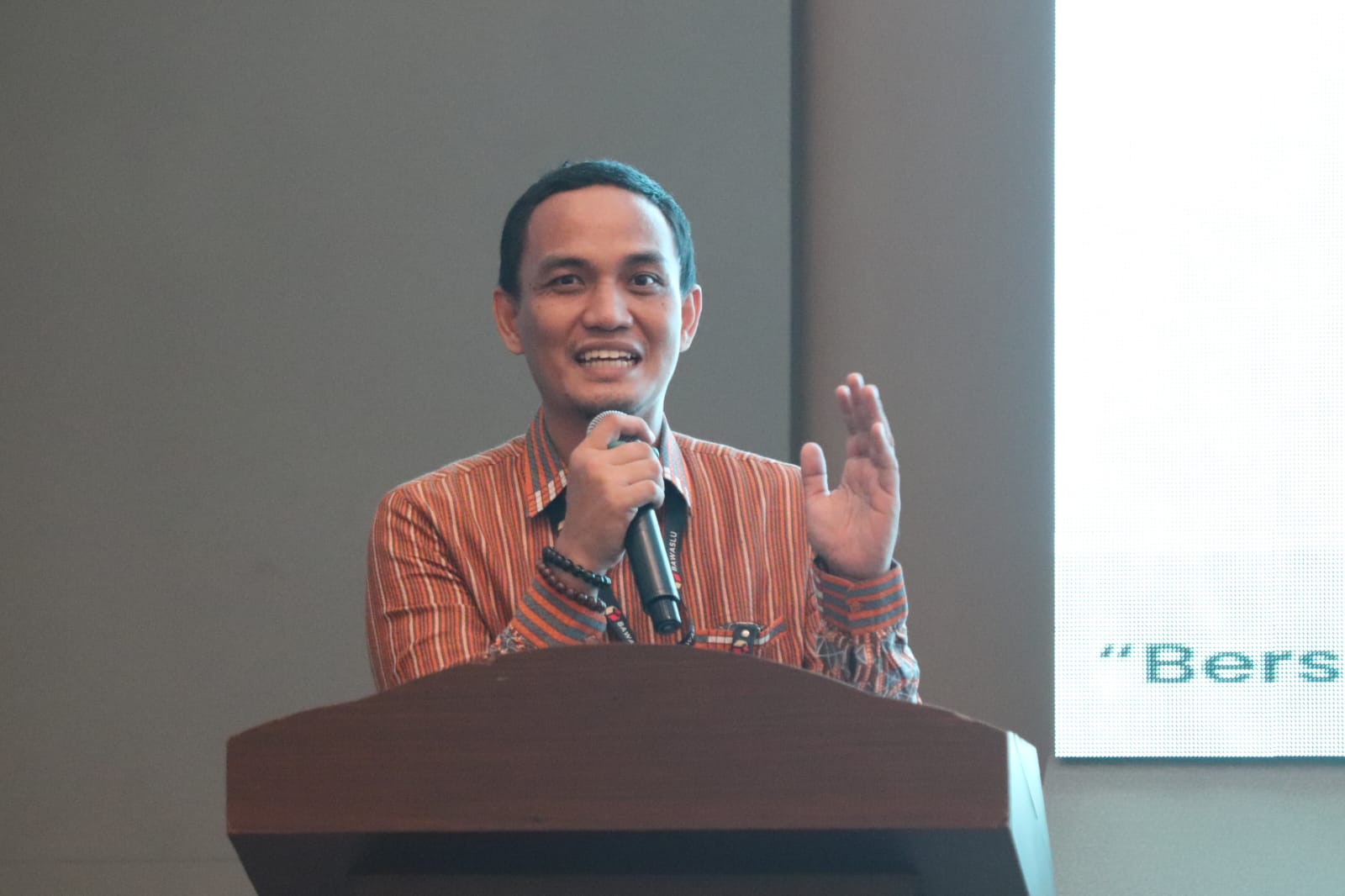 Bawaslu Sulteng Gelar Bimtek Penanganan Pelanggaran dan Pendaftaran Paslon Jelang Pemilihan Serentak 2024