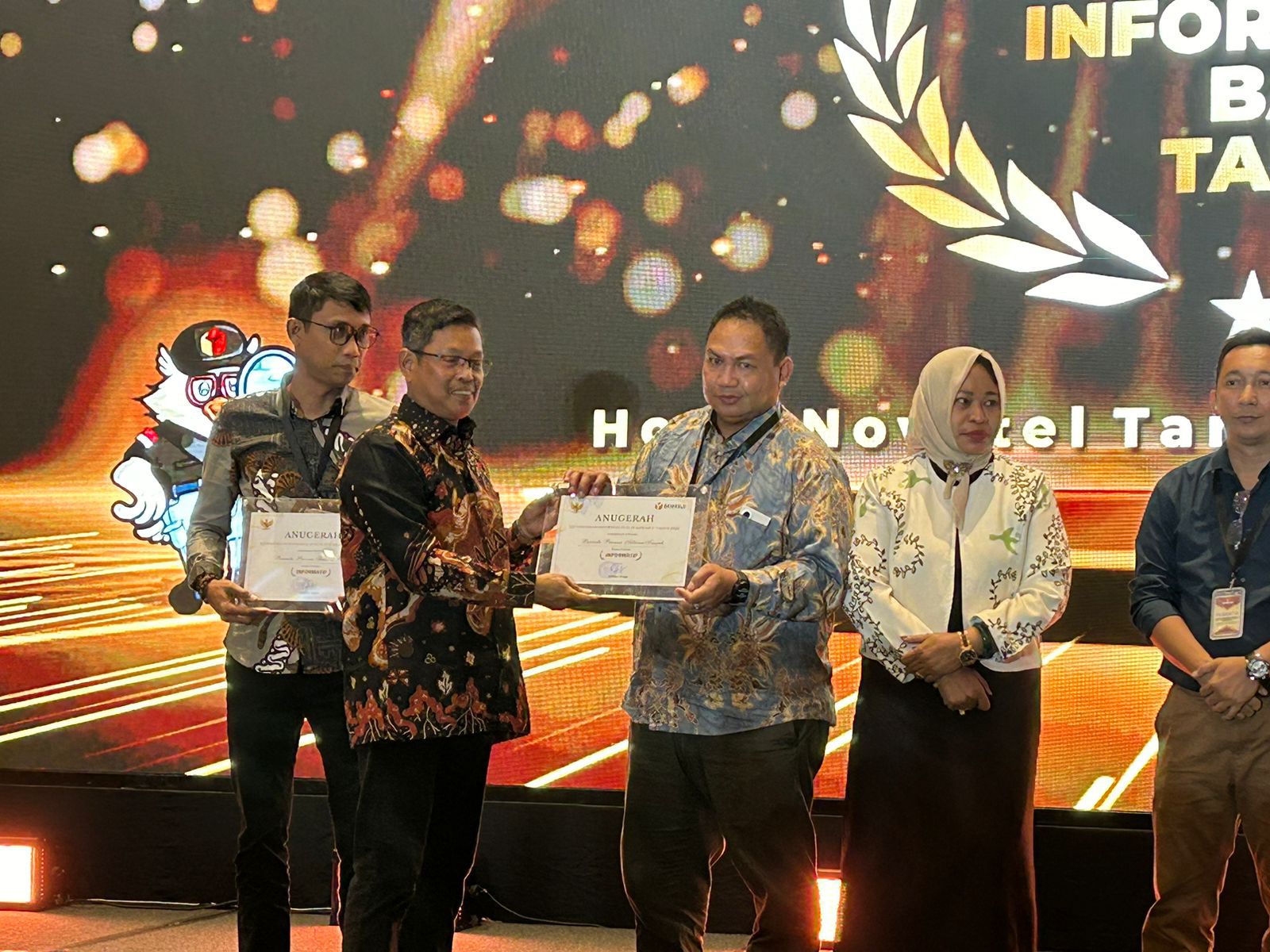 Bawaslu Sulteng Pertahankan Predikat "Informatif" dalam Anugerah Keterbukaan Informasi Publik 2024