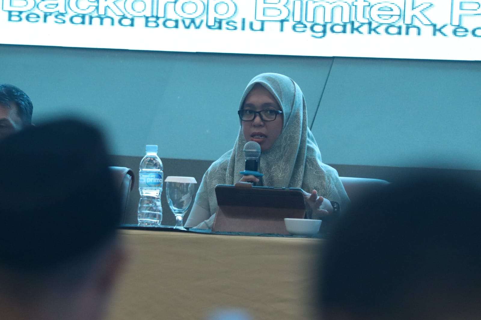 Dewi Tekankan, Fokus Pengawasan Bukan Hanya Pada Potensi Sengketa Dalam Tahapan Pencalonan, Tetapi Juga Pada Pelanggaran Kode Etik.
