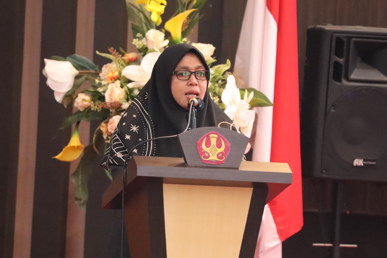 Dewi Tekankan Peran Mahasiswa sebagai Agen Perubahan dalam Demokrasi