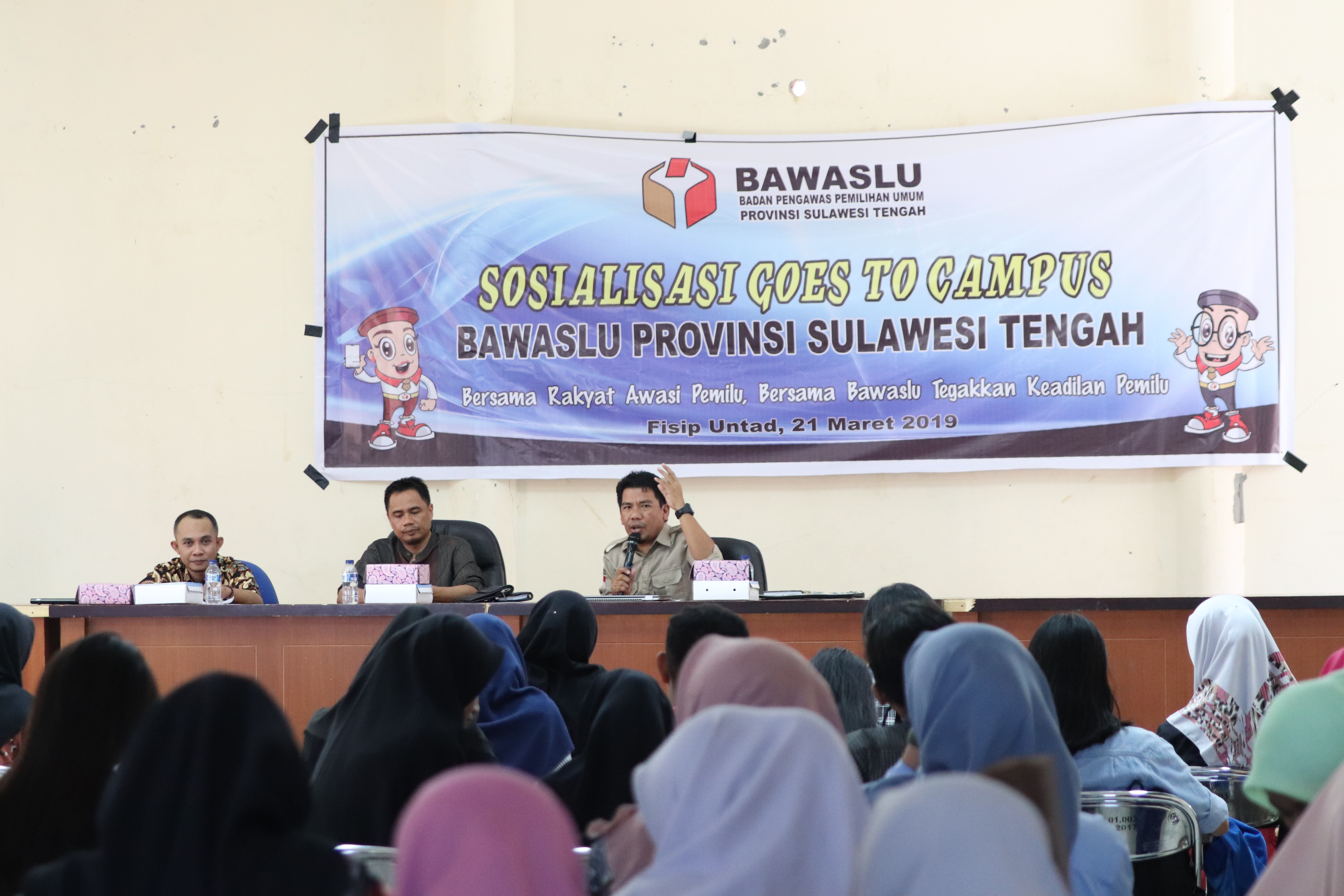 Bawaslu Sulteng Goes to Untad
