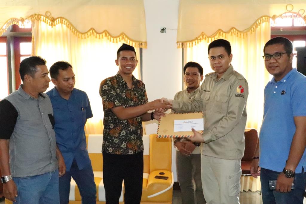 Gakkumdu Poso Serahkan Putusan Pengadilan
