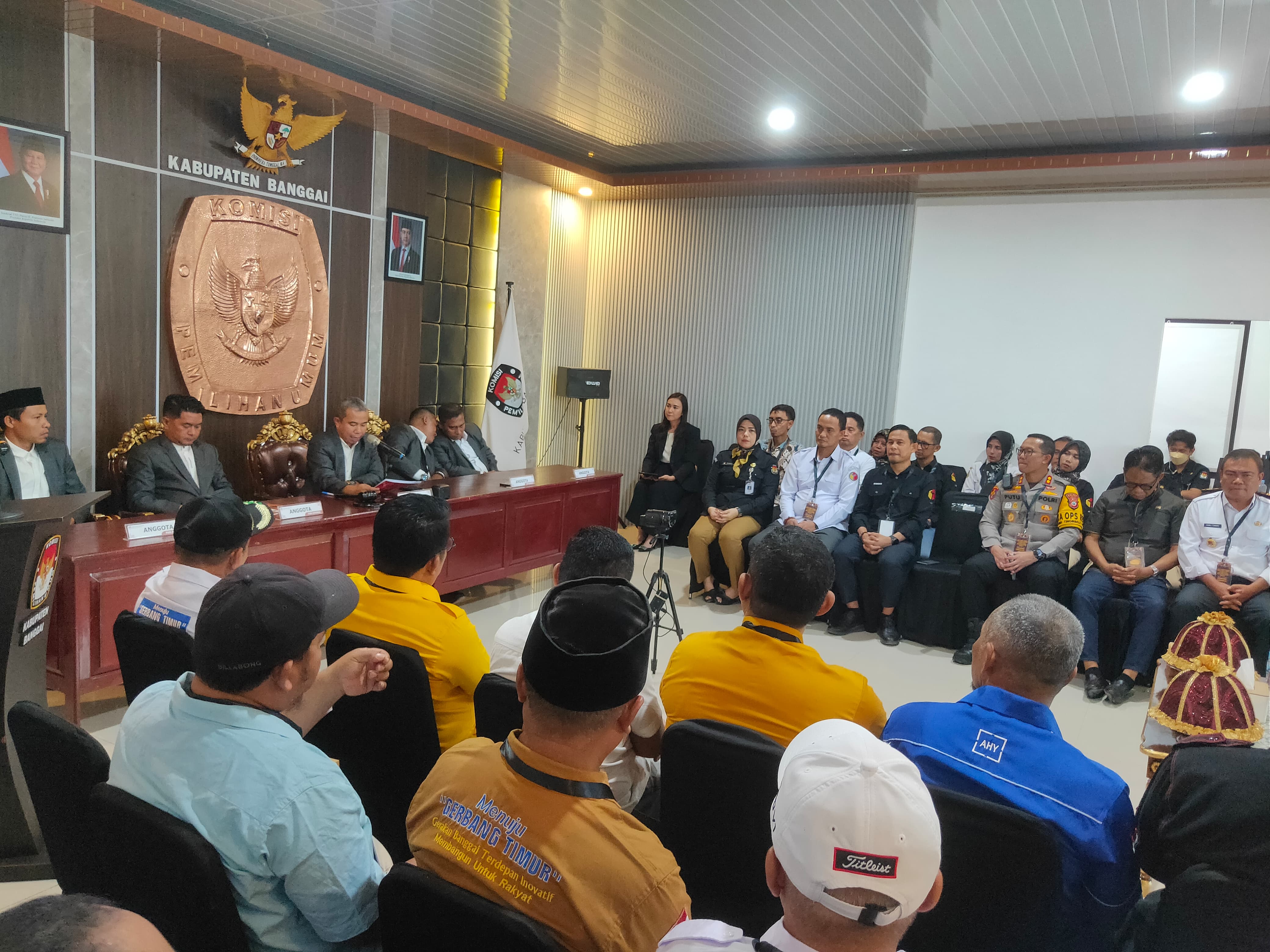Ketua Bawaslu Sulteng Hadiri Rapat Pleno Terbuka Penetapan Pasangan Calon Terpilih di Kabupaten Banggai