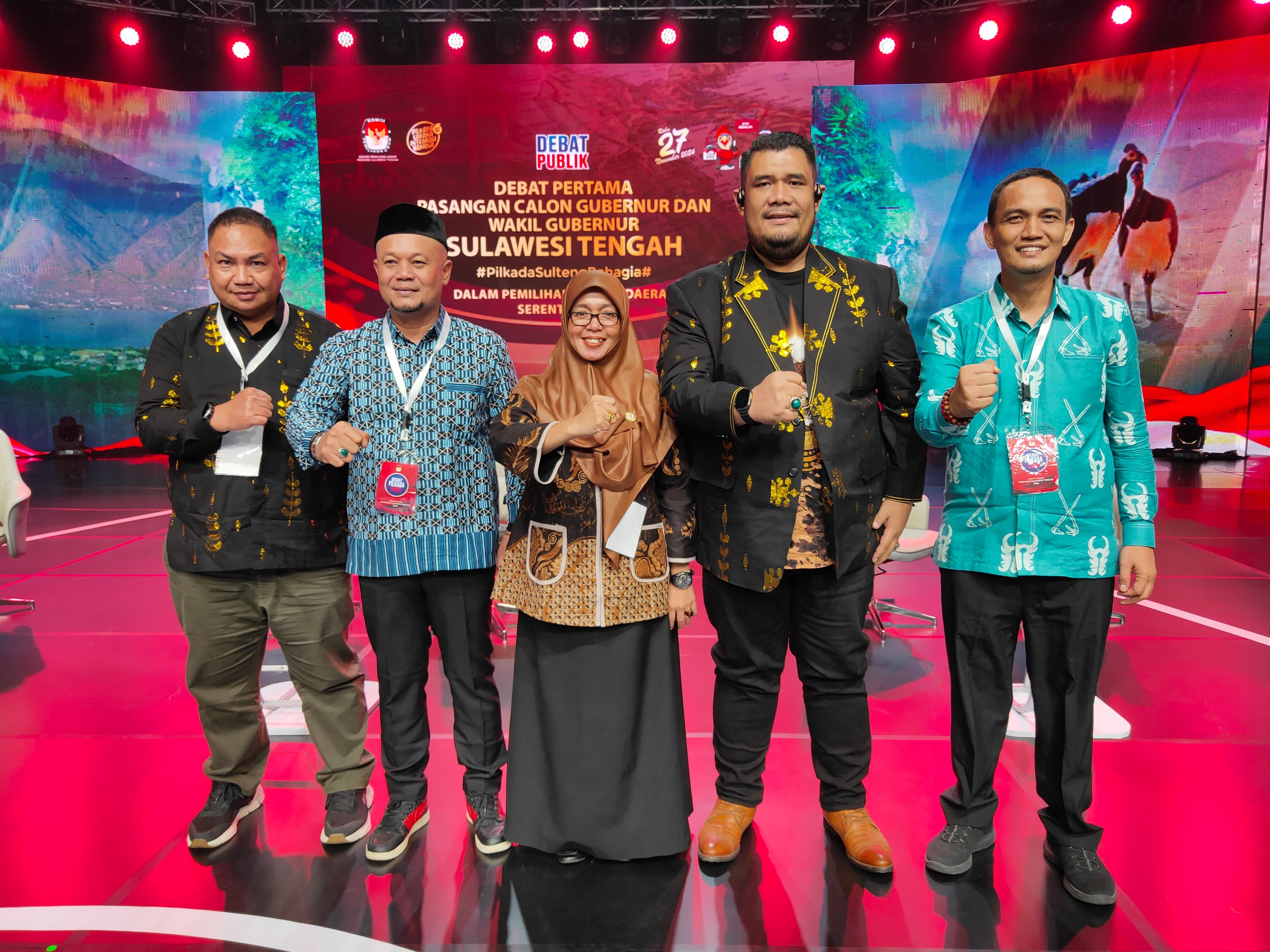 Ketua dan Anggota Bawaslu Sulteng Pantau Langsung Debat Pertama Pasangan Calon Gubernur Sulawesi Tengah 2024
