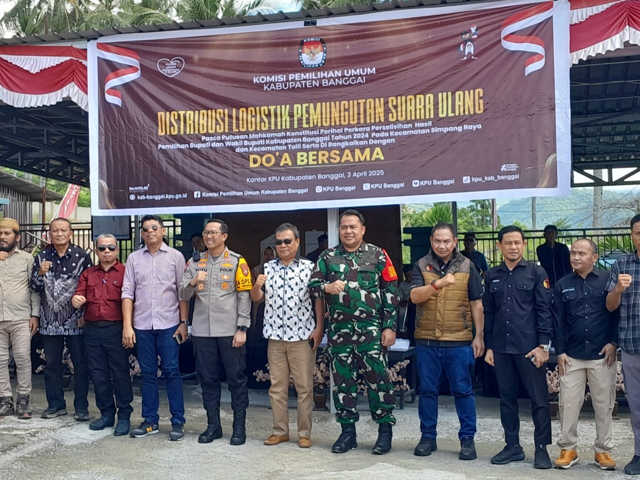Rasyidi Bakri Awasi Langsung Pendistribusian Logistik PSU di Kabupaten Banggai