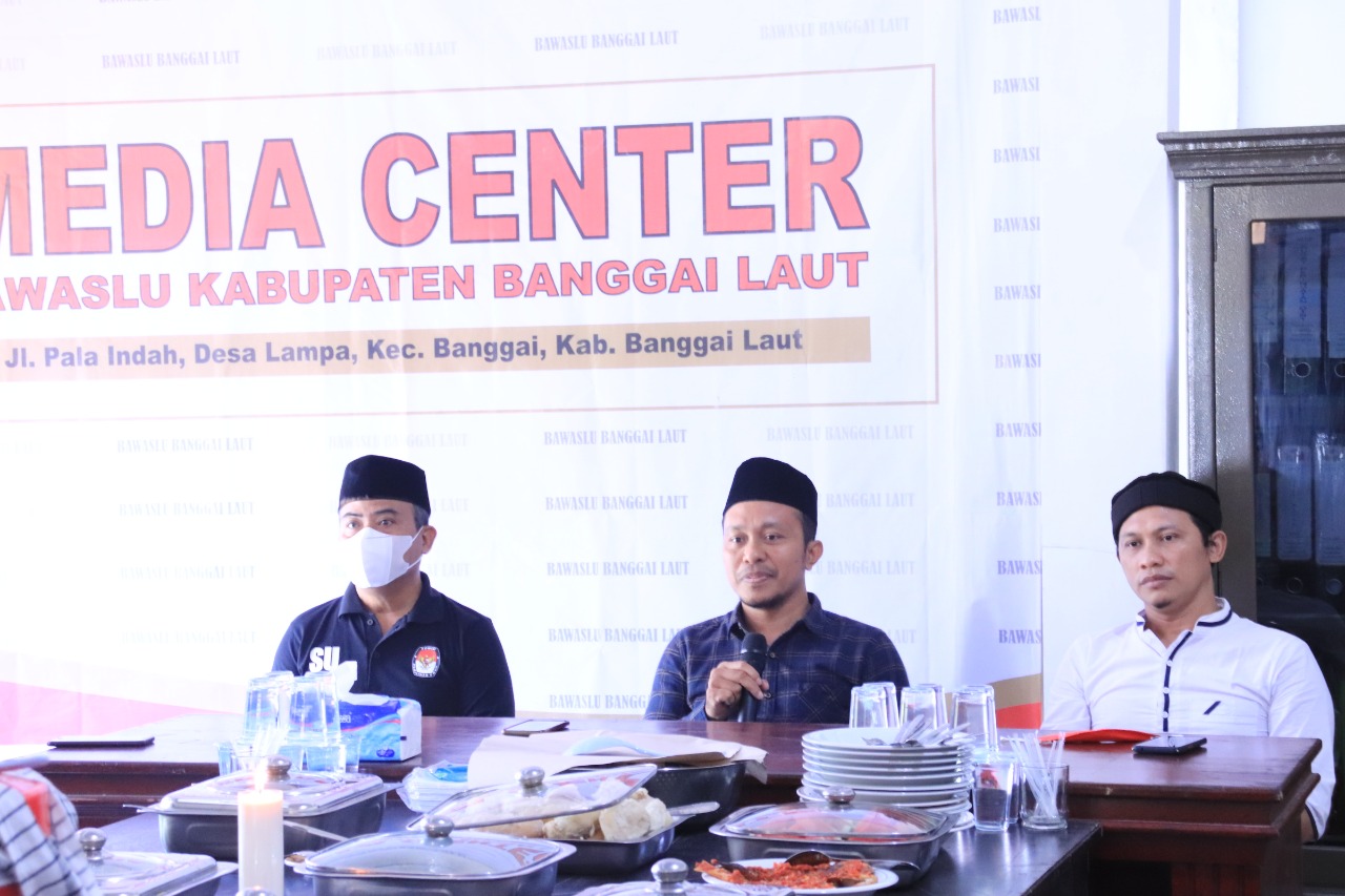 Hadiri Syukuran Kantor Baru, Inong Berharap Bawaslu Kabupaten Banggai Laut Lanjutkan Semangat Pengawasan di Pemilu 2024