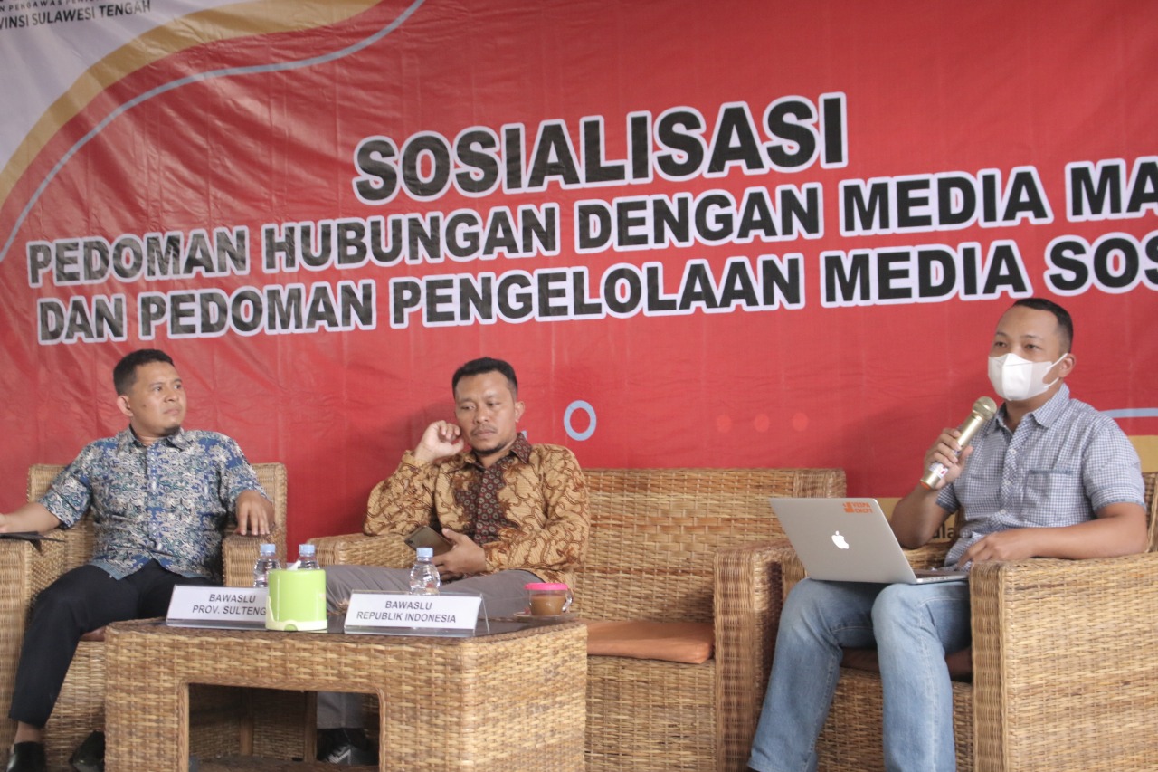 Serius Berbenah Kehumasan, Bawaslu Sulteng Sosialisasikan Pedoman Pengelolaan Hubungan dengan Media Massa dan Media Sosial