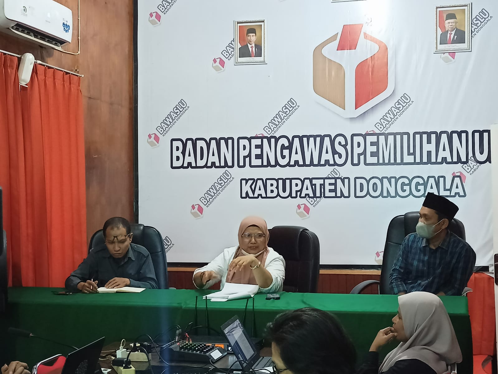 Bahas Perbawaslu 2 Tahun 2020 Bersama Bawaslu Kabupaten Donggala, Darmiati Sebut Kuasa Hukum Harus Memiliki Surat Kuasa