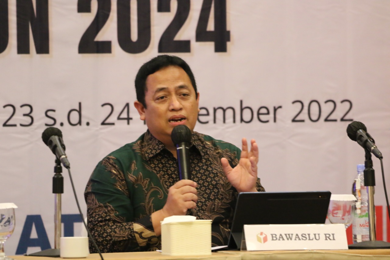 Puadi Minta Jajaran Pengawas Pemilu Harus Profesional dalam Penanganan Pelanggaran Pemilu