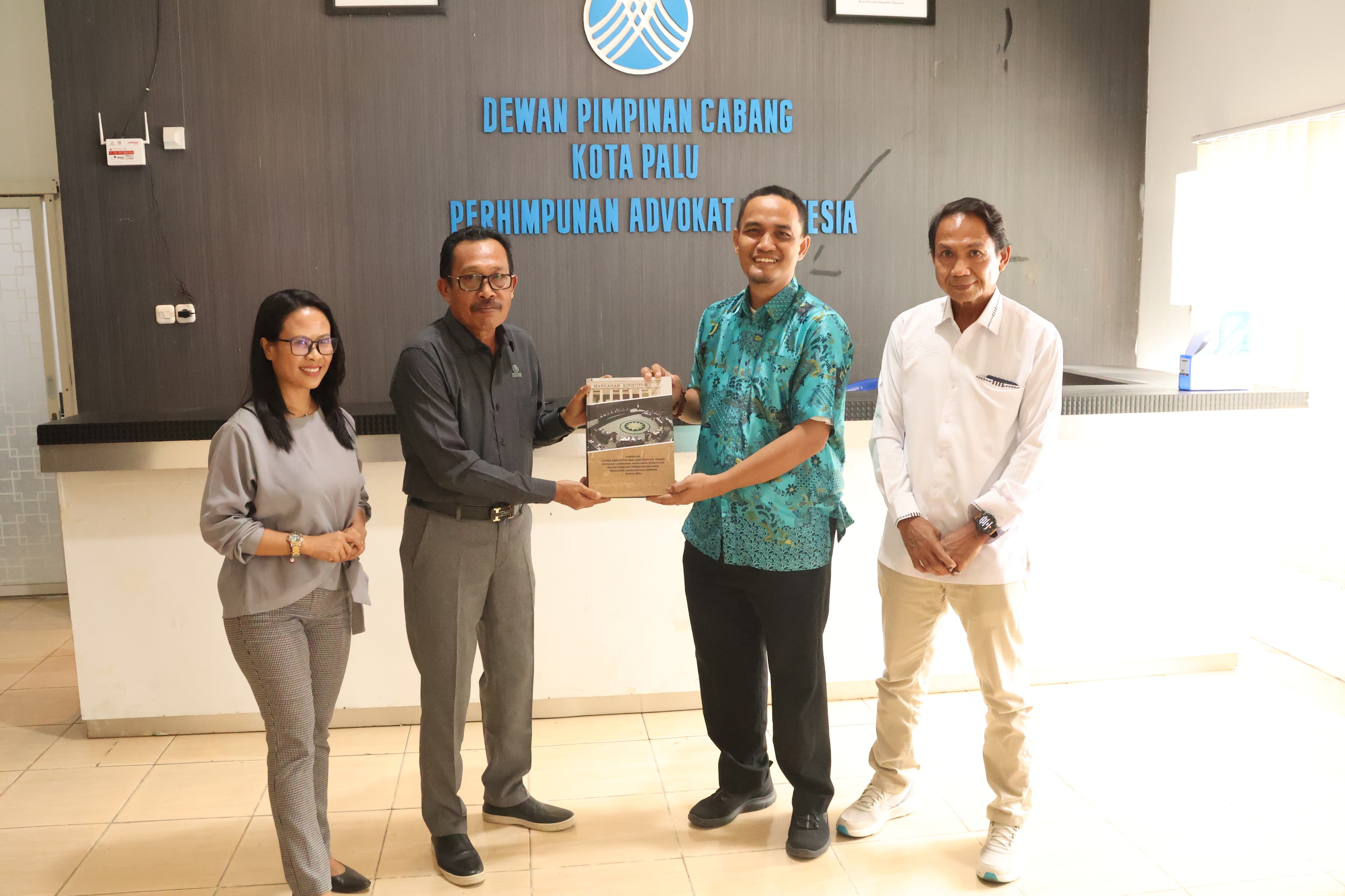 Bawaslu Sulteng Gandeng PERADI Perkuat Literasi Hukum Pemilu