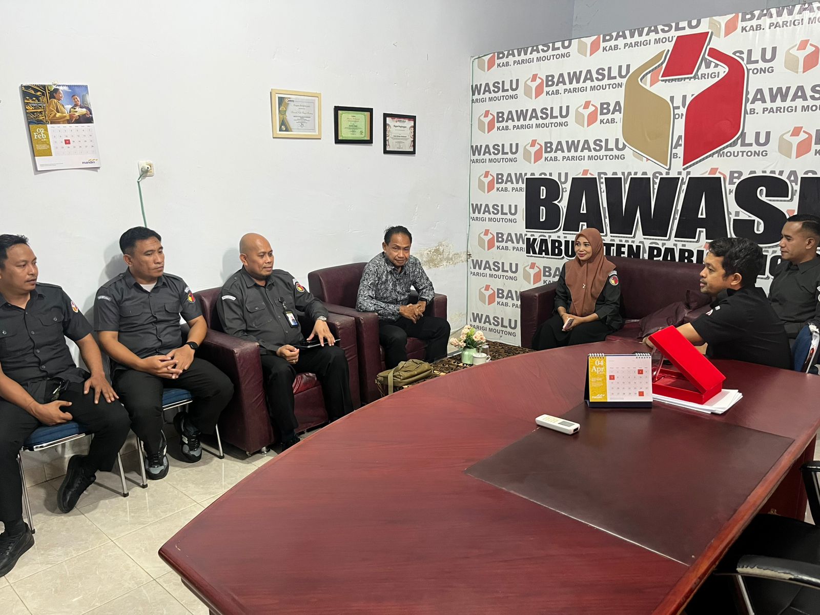 Rasyidi Dorong Kualitas Produk Hukum di Bawaslu Parigi Moutong (1)