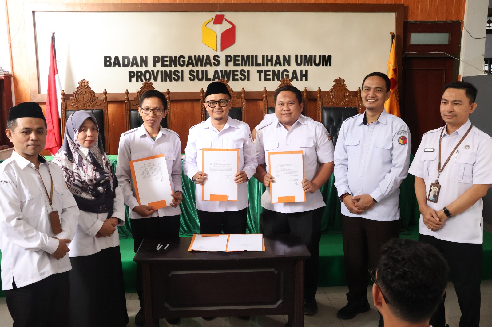 Bawaslu Sulteng Perkuat Kinerja melalui Penandatanganan IKU(1)