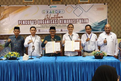 Bawaslu Sulteng–FUAD UIN Datokarama Teken MoA Demokrasi (1)