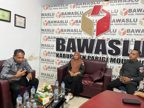 Rasyidi Dorong Kualitas Produk Hukum di Bawaslu Parigi Moutong