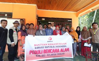 Bawaslu Salurkan Bantuan Kemanusiaan Bencana Sigi