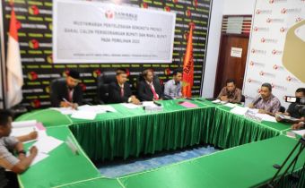 Bawaslu Touna Pimpin Musyawarah Sengketa Proses Antara Bapaslon ISHAK-TAKDIR Dan KPU