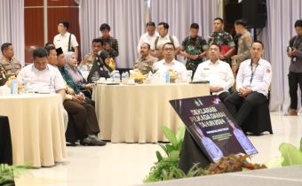 Bawaslu Sulteng Hadiri Deklarasi Pilkada Damai 2024: Komitmen Bersama untuk Pemilu Aman dan Kondusif