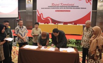 Bawaslu Sulteng Teken MoU dengan Tiga Media Lokal untuk Penguatan Pengawasan Pemilihan Serentak 2024