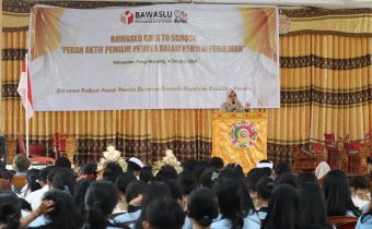 Dewi Tegaskan Peran Pemilih Pemula sebagai Kunci Sukses Pengawalan Demokrasi