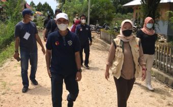 Dewi Lakukan Pengawasan Langsung PSU di Morowali Utara