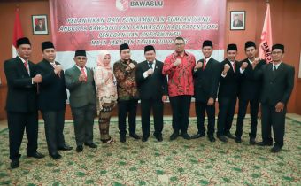 PAW Anggota Bawaslu Banggai Dilantik