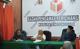 Bahas Perbawaslu 2 Tahun 2020 Bersama Bawaslu Kabupaten Donggala, Darmiati Sebut Kuasa Hukum Harus Memiliki Surat Kuasa
