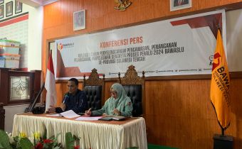 Refleksi Mengawal Pemilu Tahun 2023 : Bawaslu Sulteng Gelar Konferensi Pers