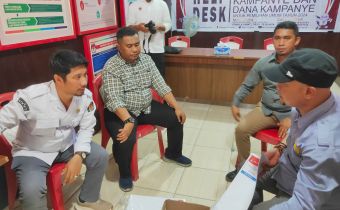 Ivan Yudharta Pantau Langsung Proses Sortir dan Lipat Surat SuaraÂ di Touna