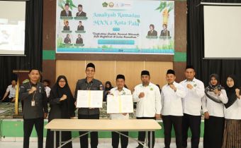 Bawaslu Sulteng dan MAN 2 Palu Teken MoU Edukasi Pemilu