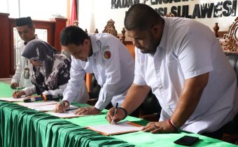 Bawaslu Sulteng Perkuat Kinerja melalui Penandatanganan IKU